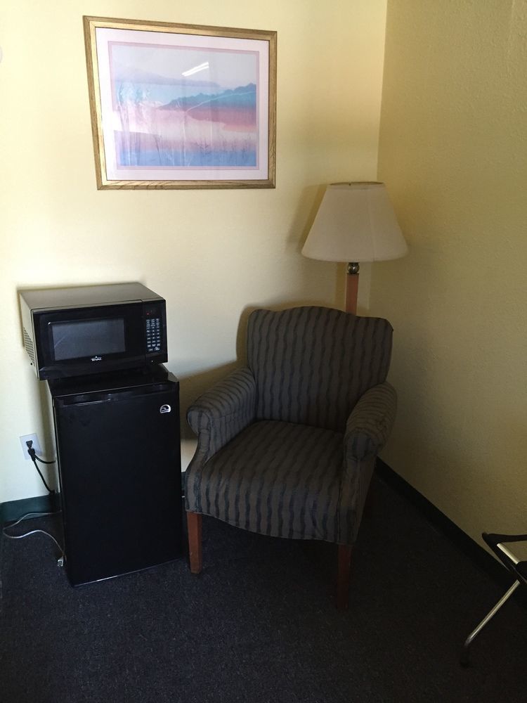 Park Hill Inn And Suites Oklahoma City Bagian luar foto